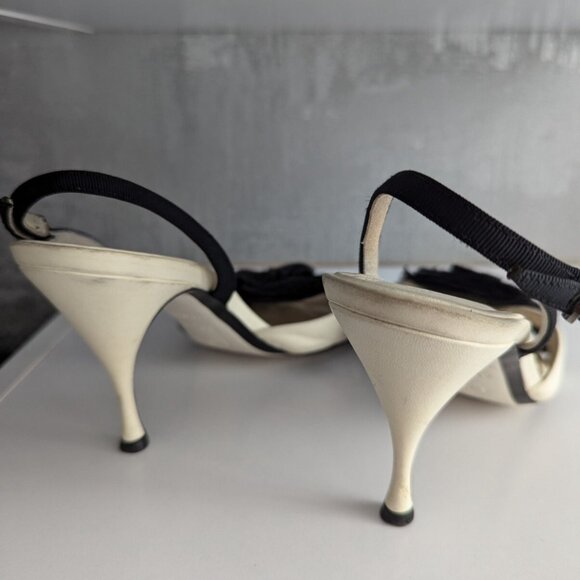 CHANEL Camellia Black Bow Ivory Leather Heels Shoes Slide Slingback Sandals - Picture 8 of 16